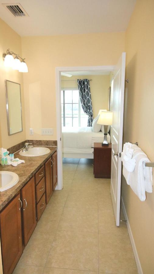 סיינט פיט ביץ' Johns Pass Condo'S- Fully Remote מראה חיצוני תמונה