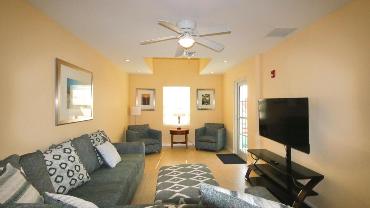 סיינט פיט ביץ' Johns Pass Condo'S- Fully Remote מראה חיצוני תמונה