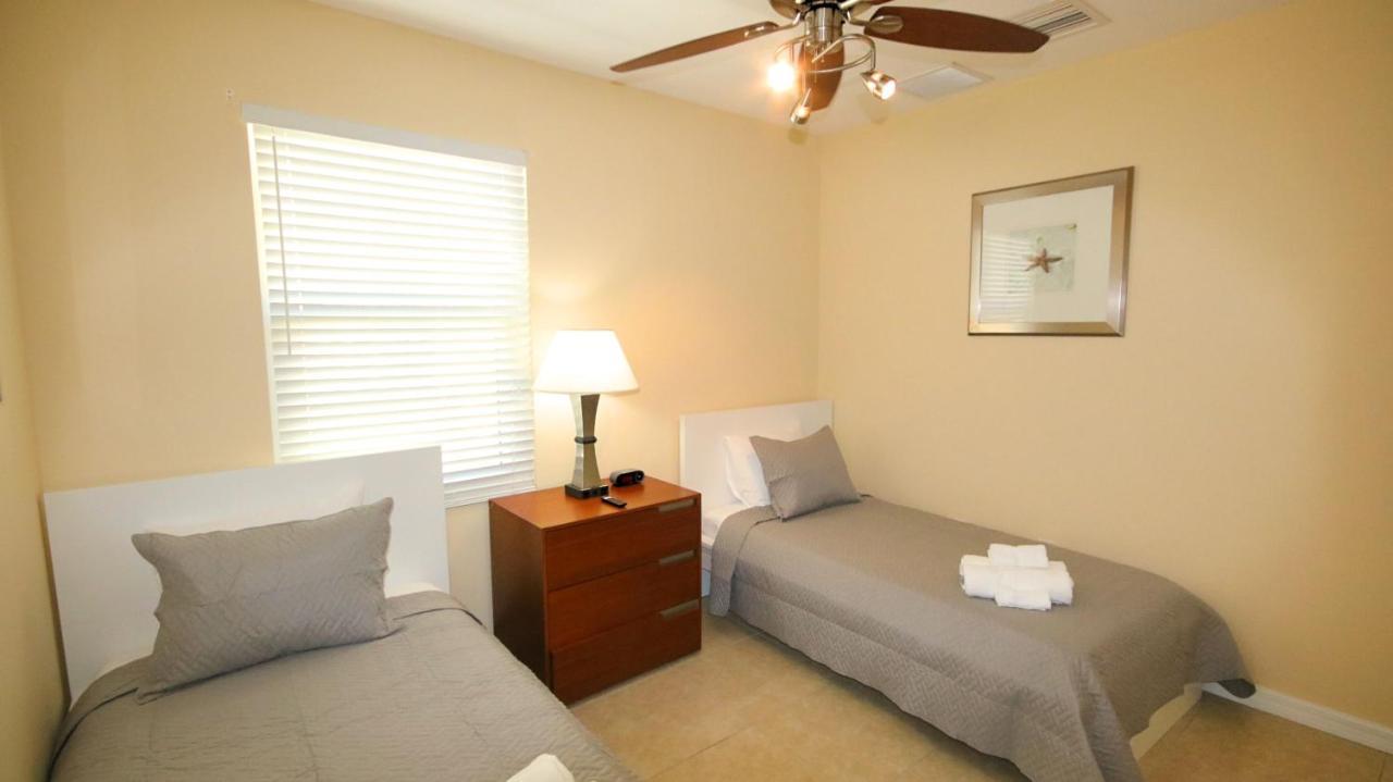 סיינט פיט ביץ' Johns Pass Condo'S- Fully Remote מראה חיצוני תמונה